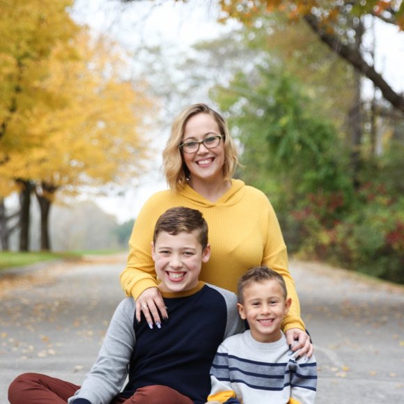 Meet your Posher, Mollie - Picture 2 of 2